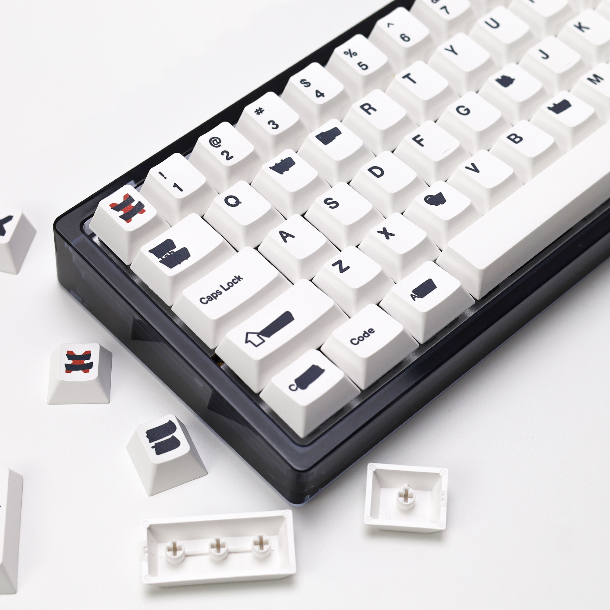 Gaming Keyboard No Number Pad - KBDiy Retro GMK Redacted Keycaps White