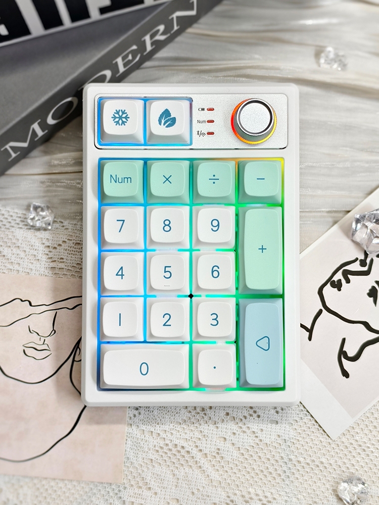 Tri modes Bluetooth KEYCOOL pr - مراجعة Gaming Keyboard No Number Pad وسعره