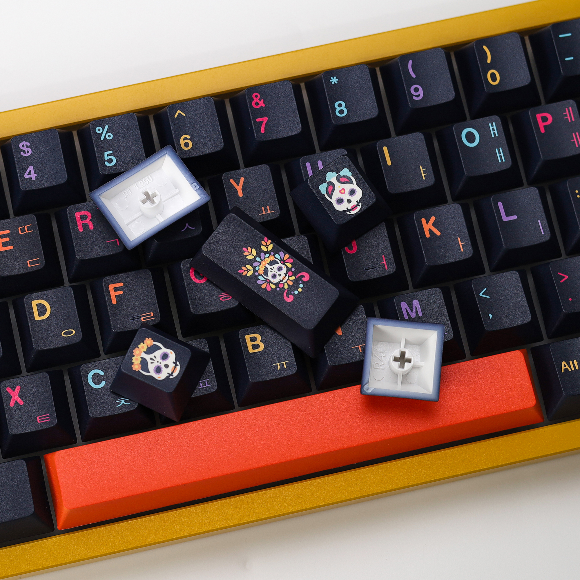 KBDiy GMK Mictlan Cherry Profi - مراجعة Gaming Keyboard No Number Pad وسعره