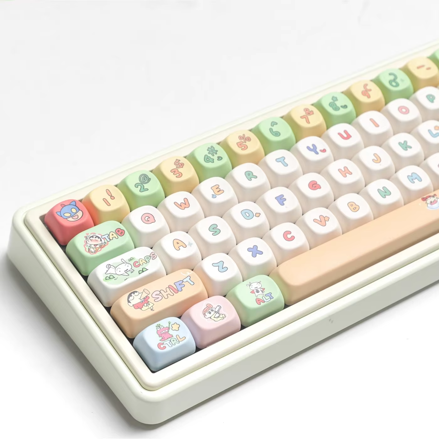 Crayon Shin-chan MOA Keycap Cu - مراجعة Gaming Keyboard Mechanical وسعره